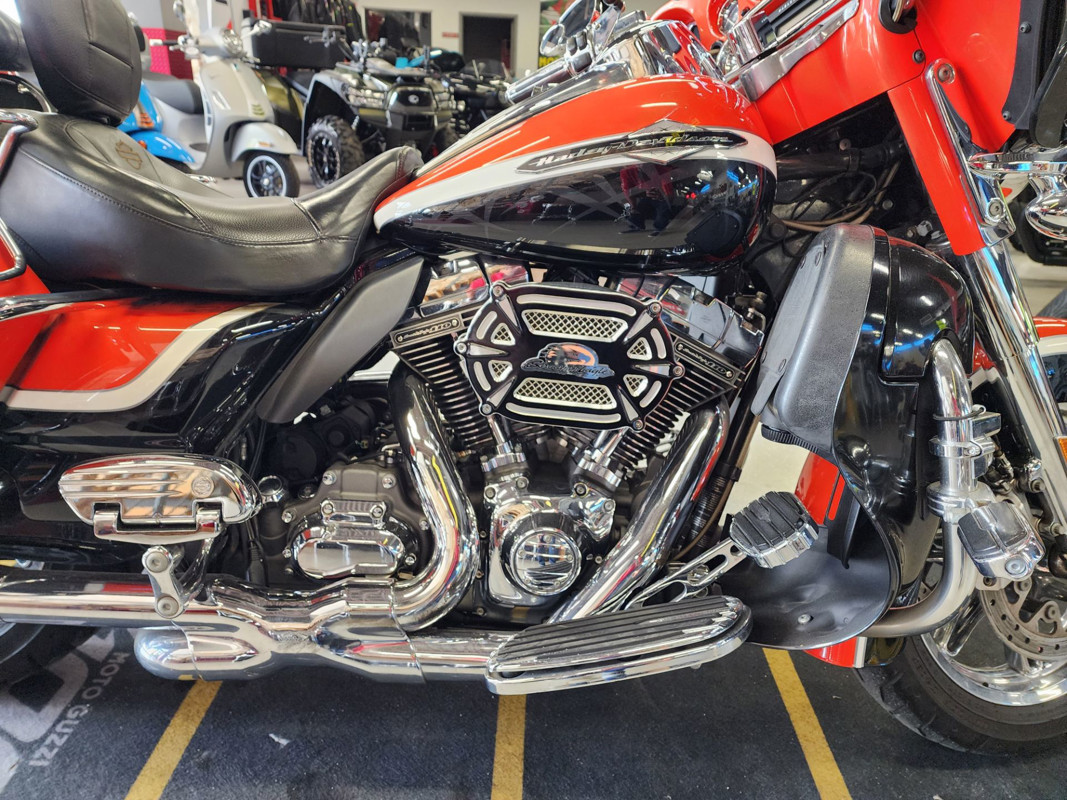 CVO® Ultra Classic® Electra Glide®