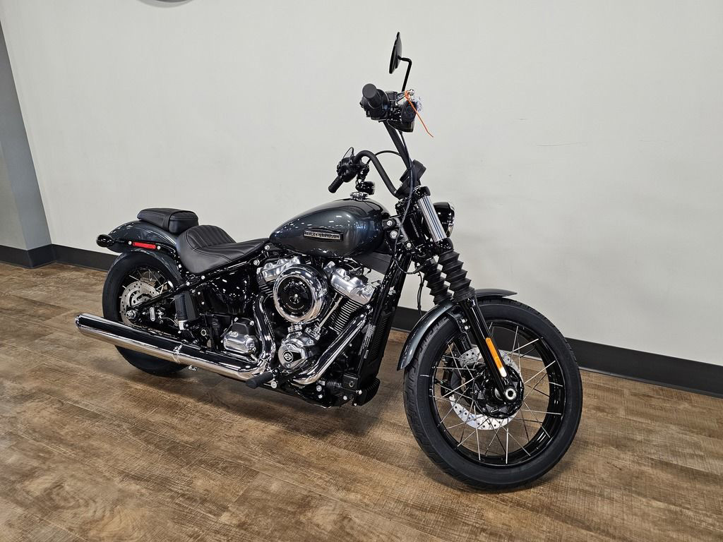 Street Bob®