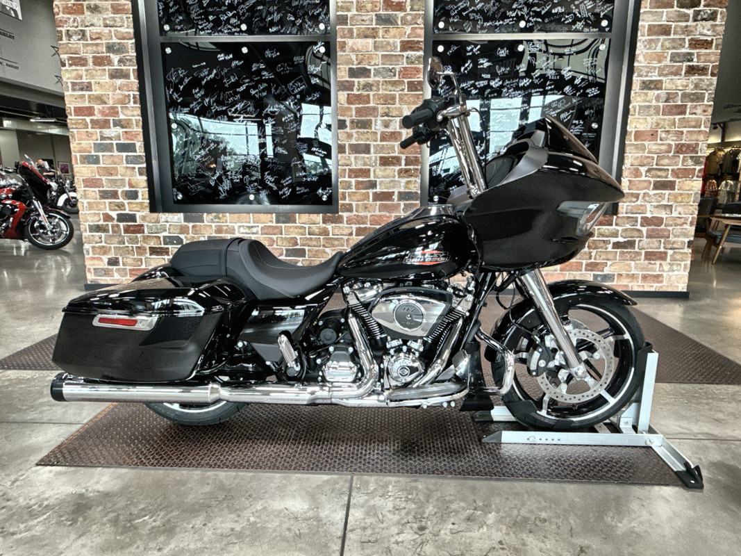 Road Glide®