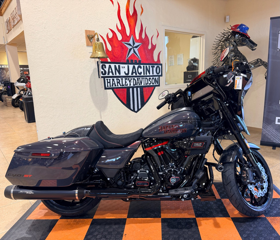 CVO® Street Glide® ST