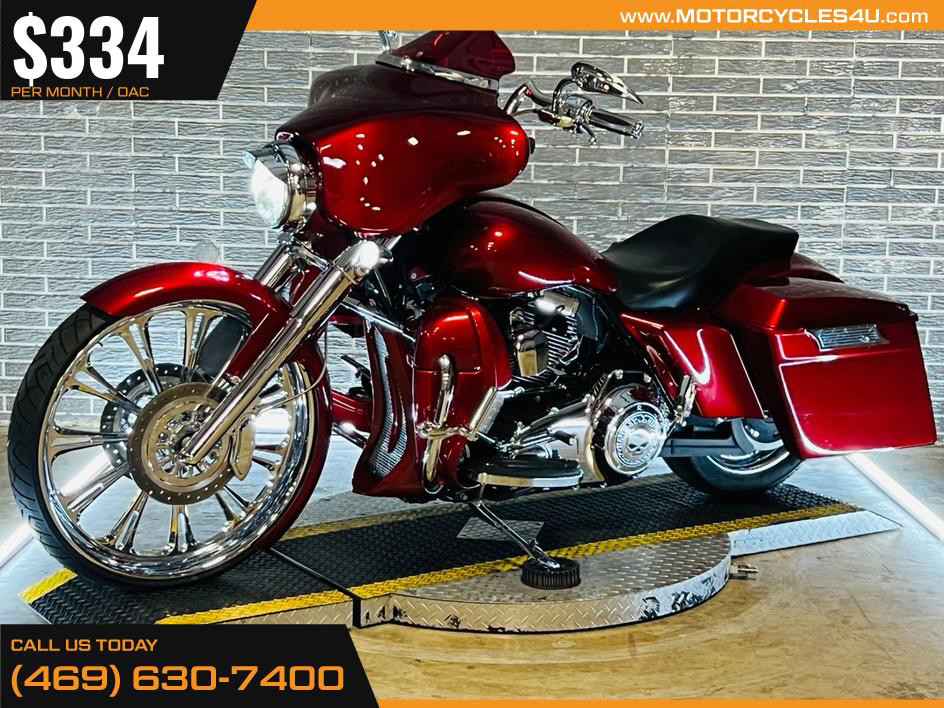 Street Glide®