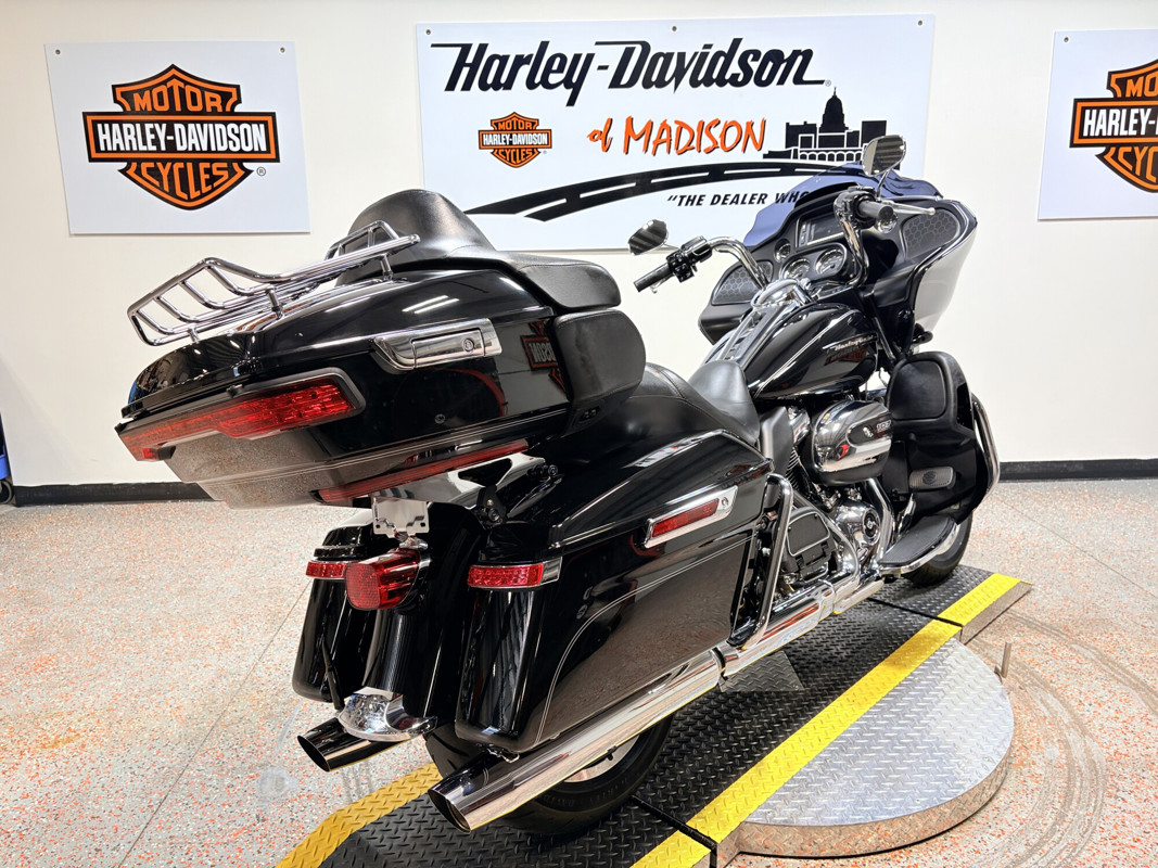 Road Glide® Ultra