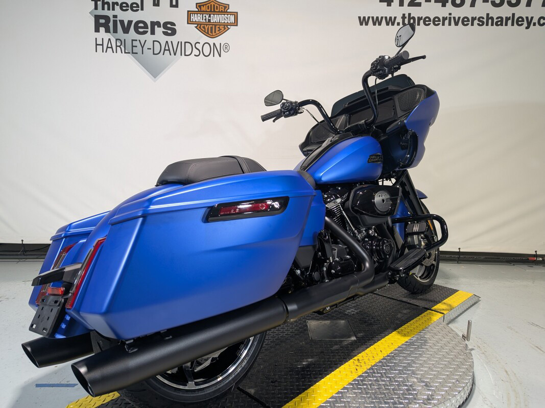 Road Glide®