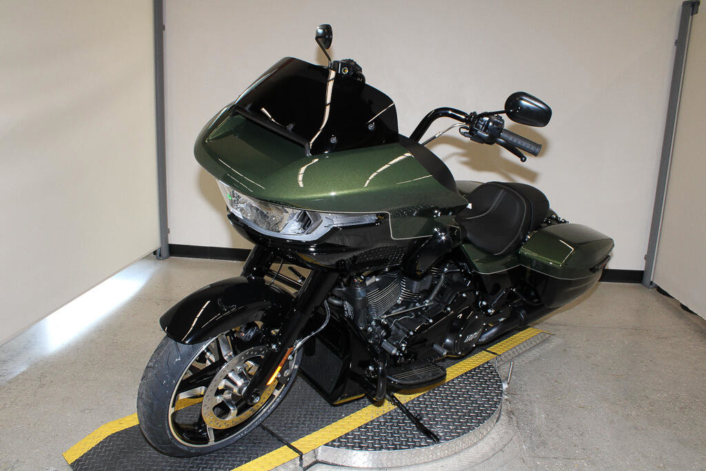 Road Glide®