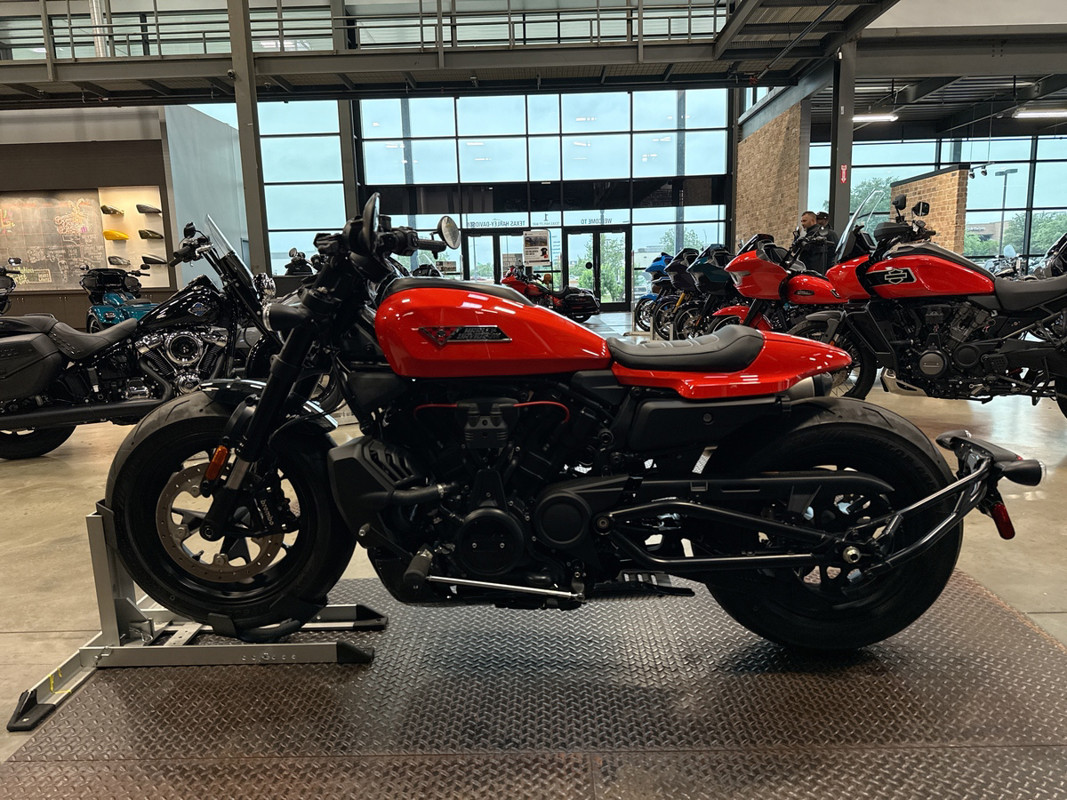 Sportster® S