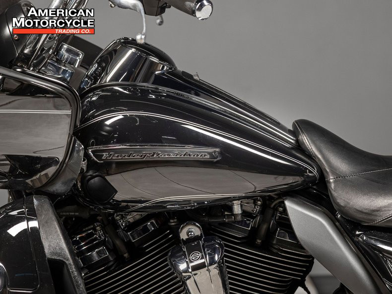 Road Glide® Ultra