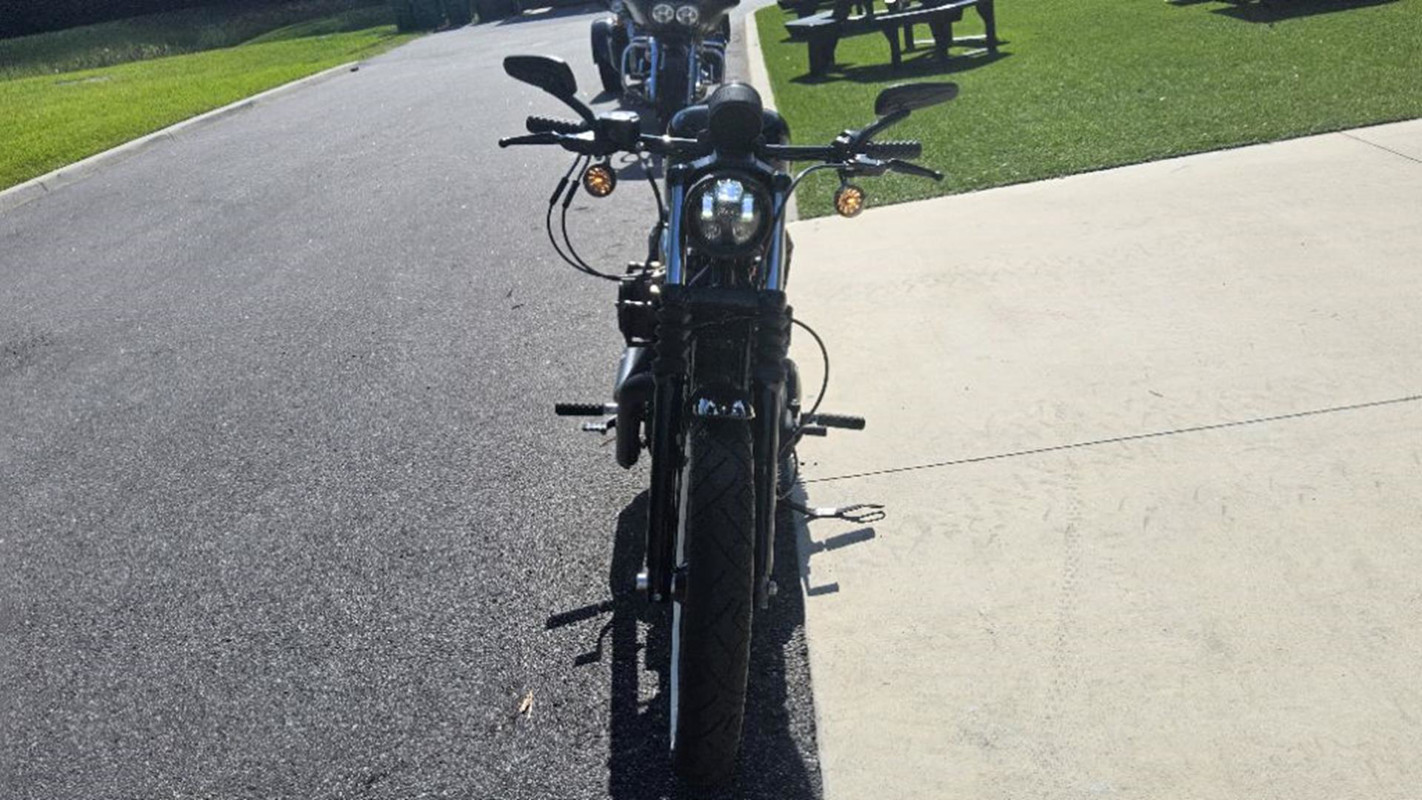 Iron 883®