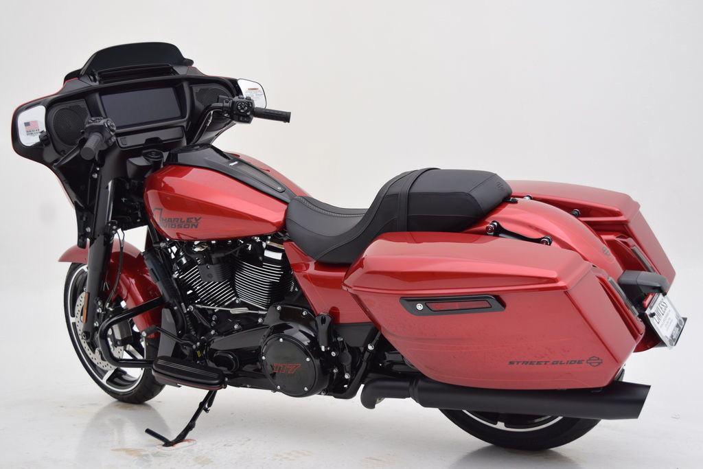 Street Glide®