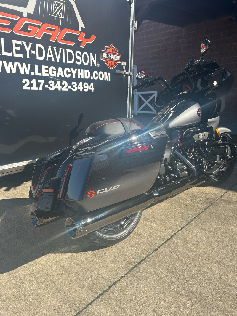 CVO® Road Glide®