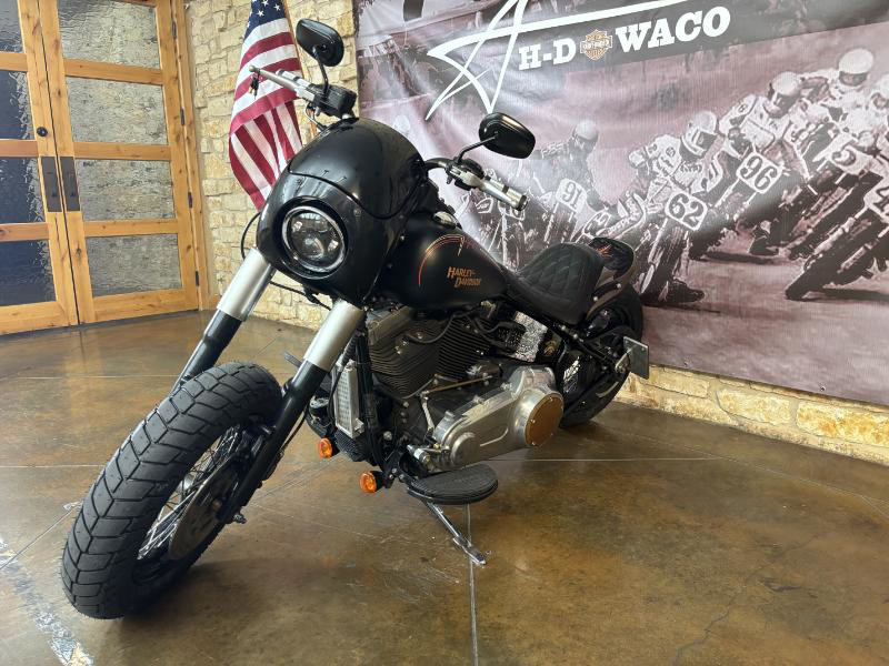 Softail® Cross Bones®