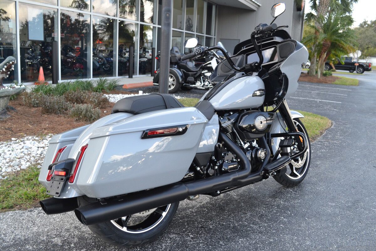 Road Glide®