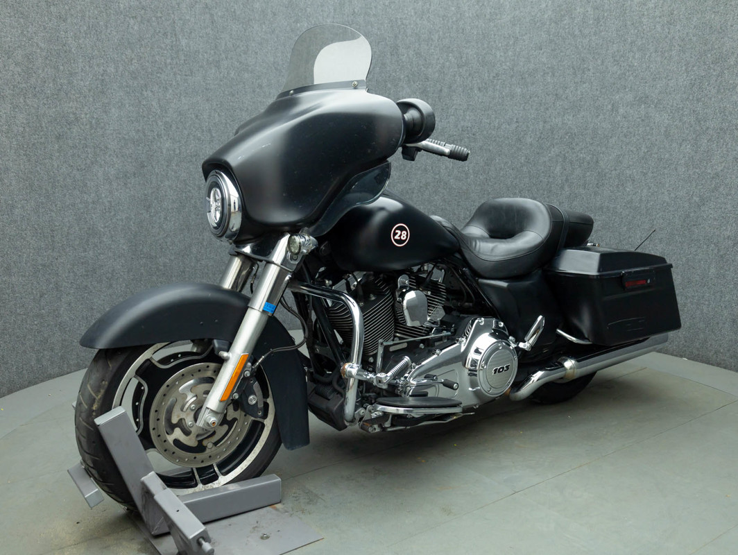 Street Glide®