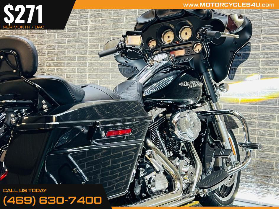 Street Glide®