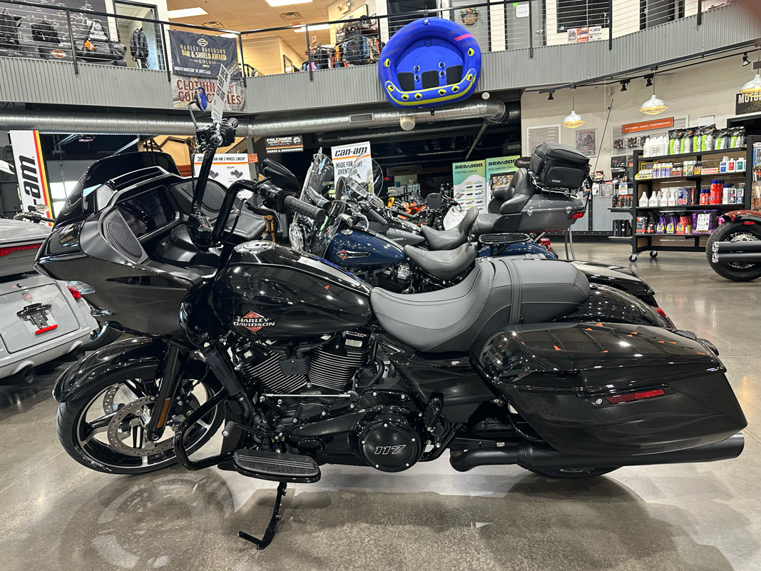 Road Glide®