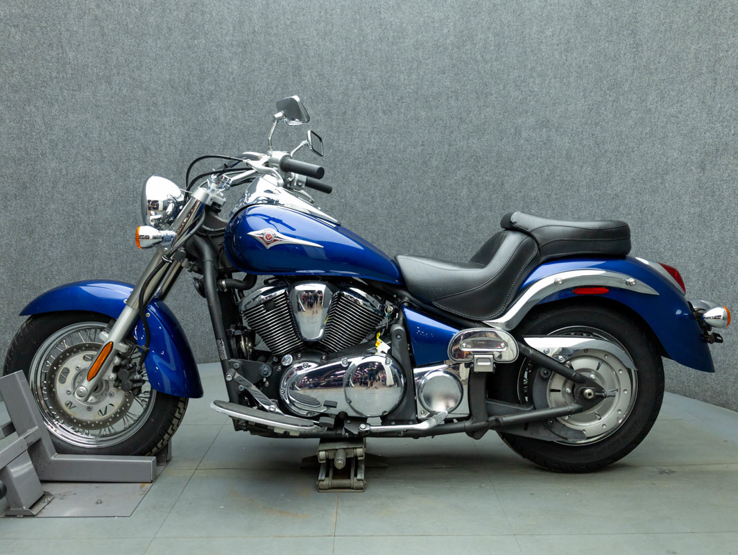 Vulcan 900 Classic 