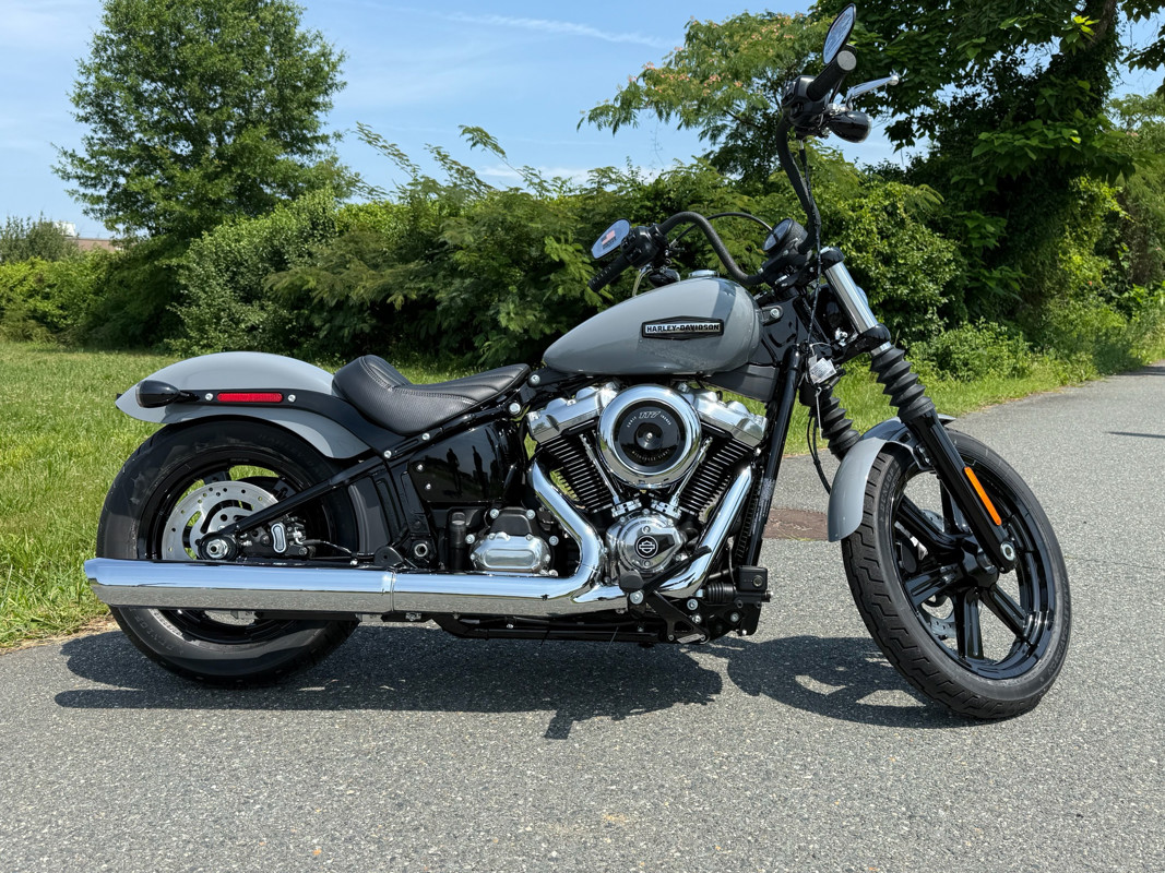 Street Bob®