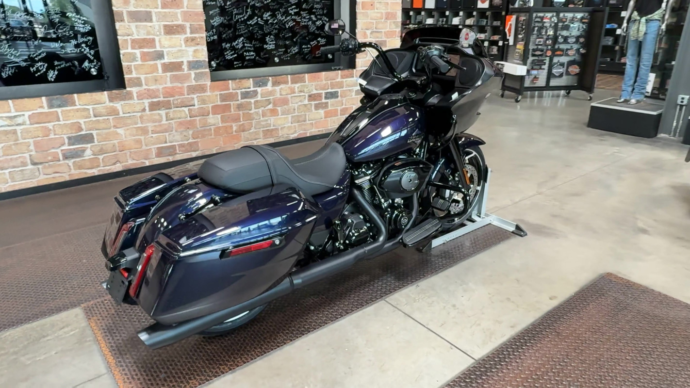 Road Glide®