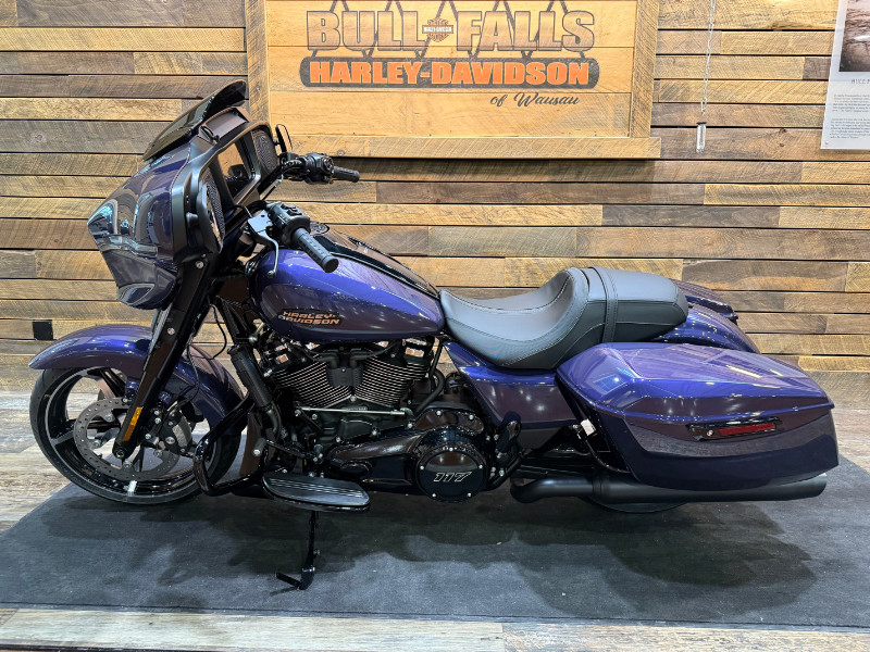 Street Glide®