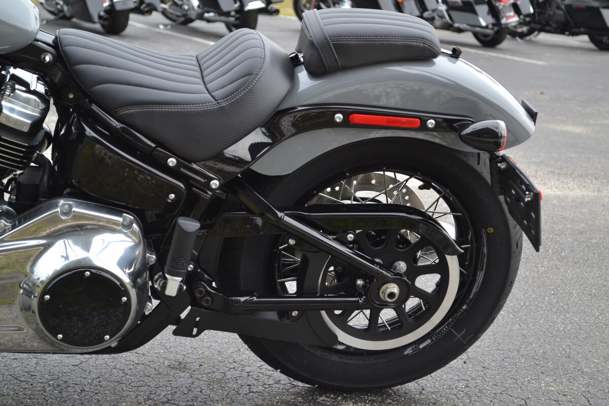 Street Bob®