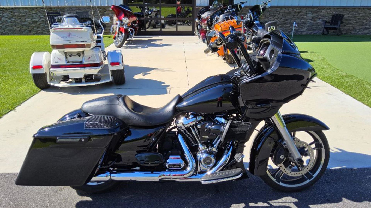 Road Glide®
