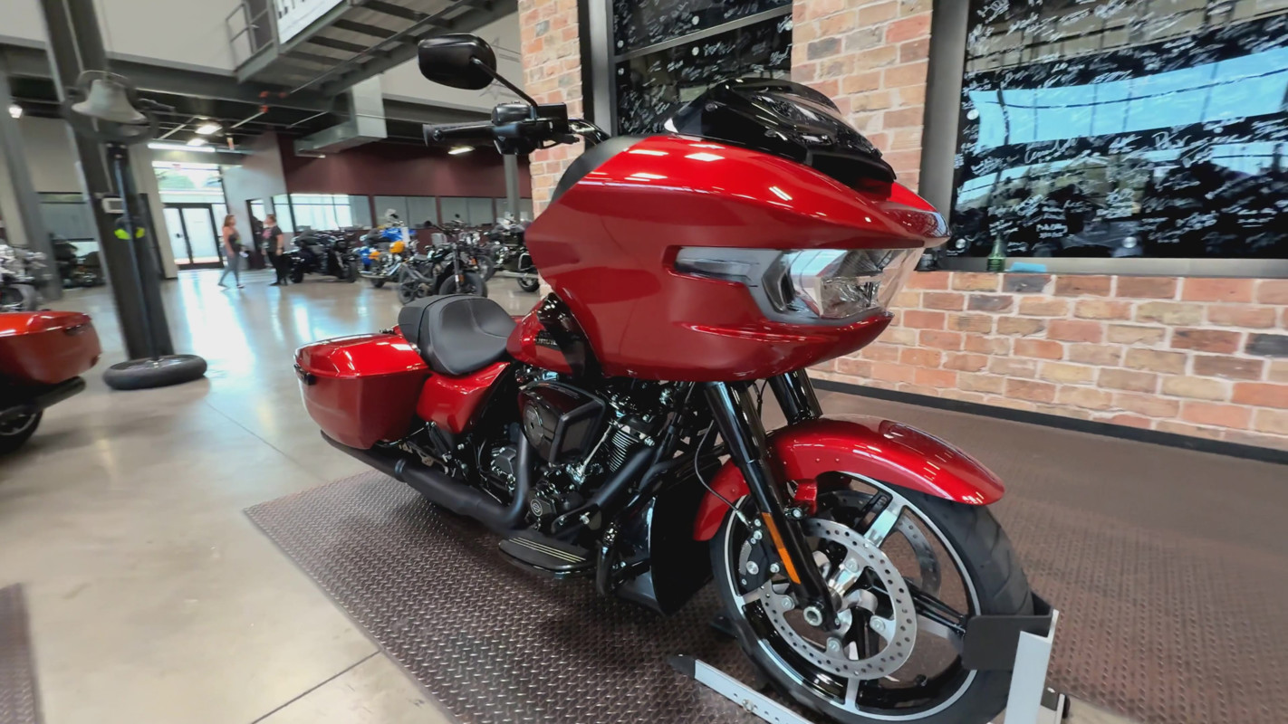Road Glide®