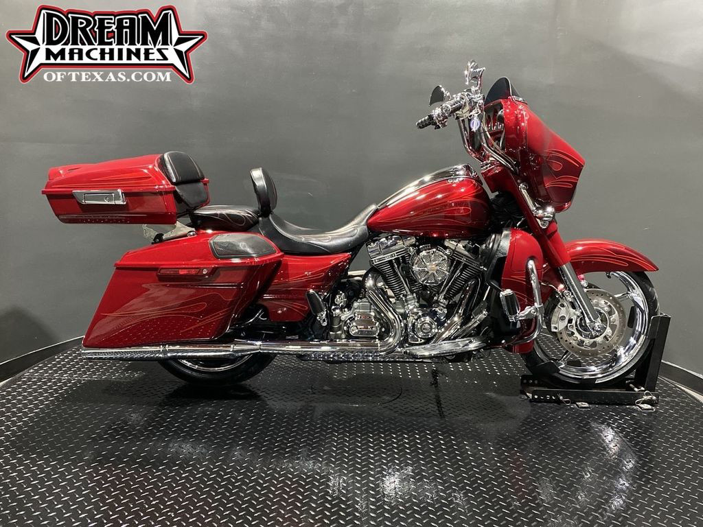 CVO® Street Glide®