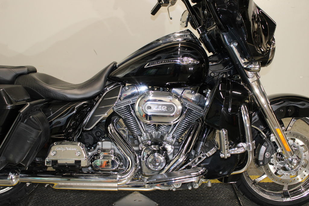 CVO® Street Glide®