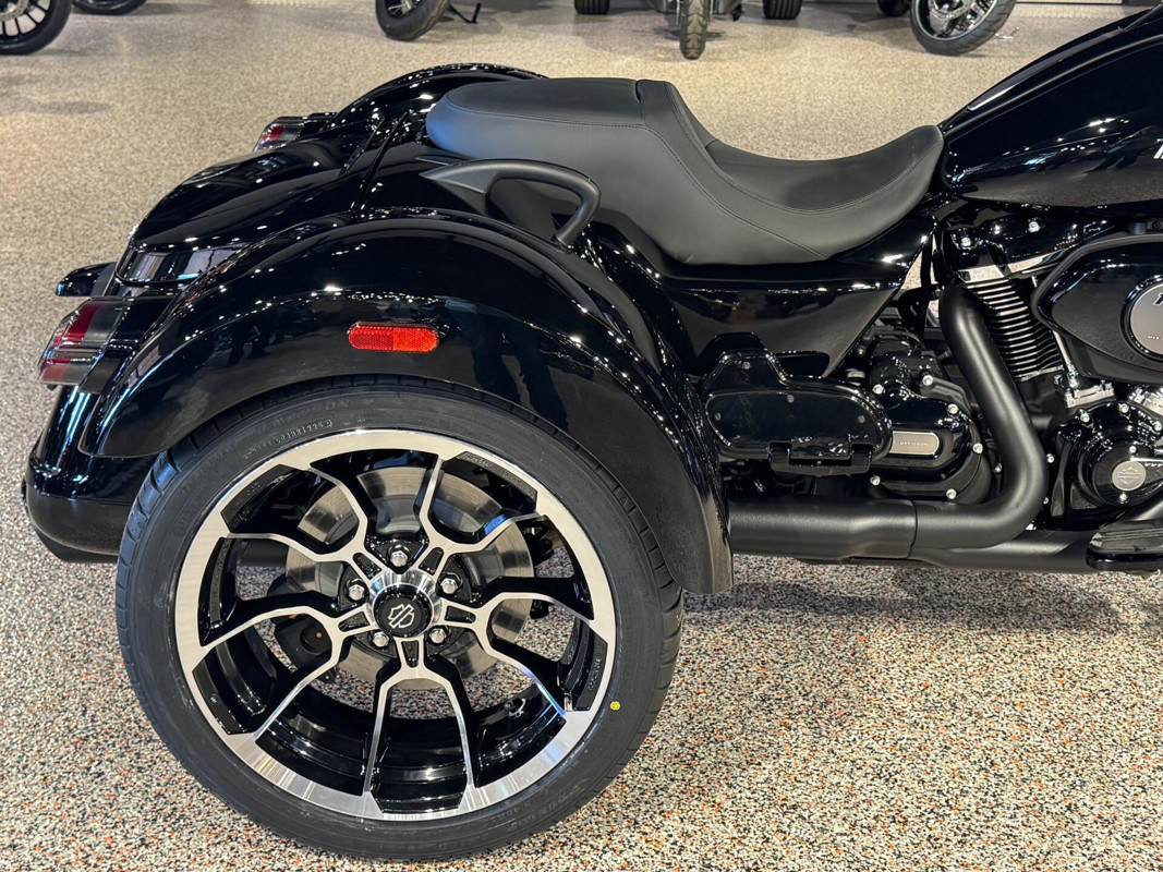 Road Glide® 3