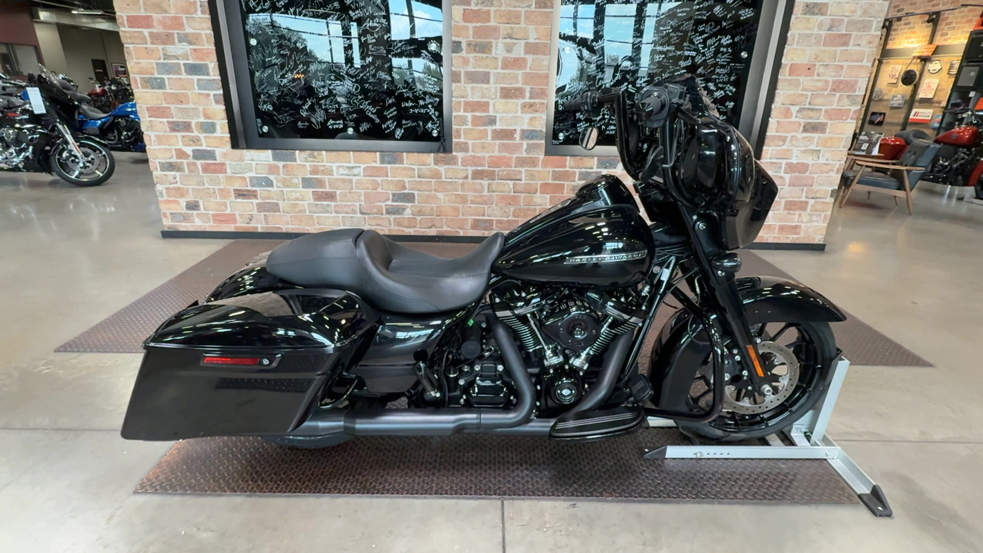 Street Glide® Special