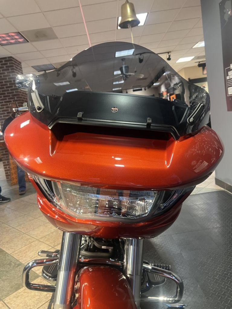 Road Glide®