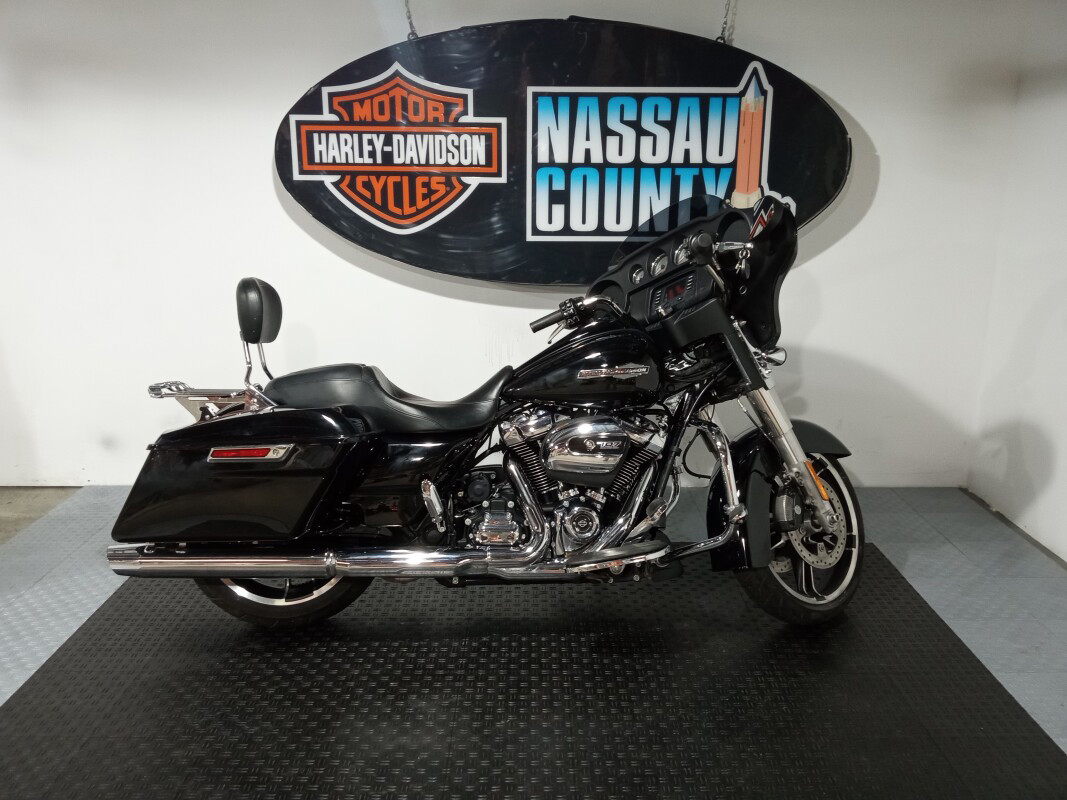 Street Glide®