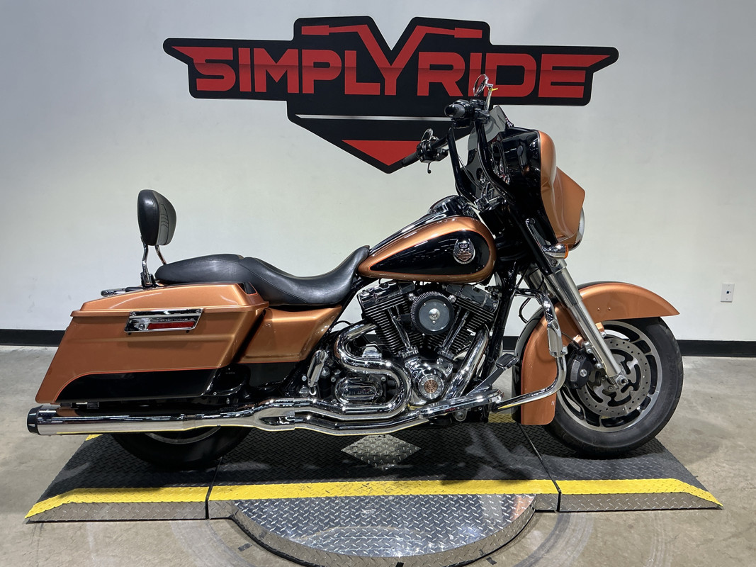 Street Glide®