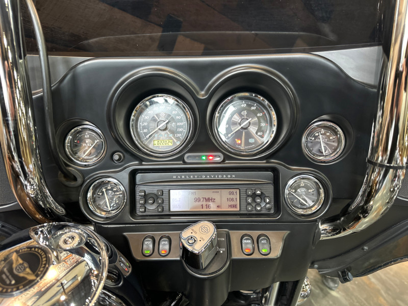 Electra Glide® Ultra® Limited 110th Anniversary