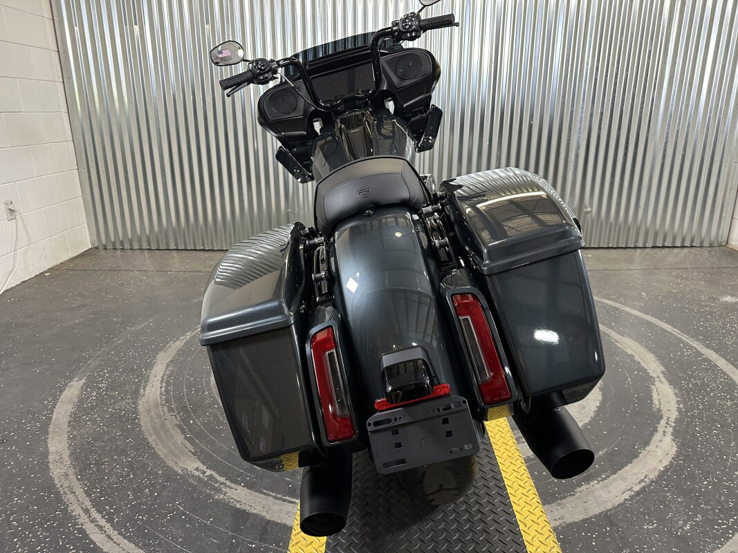 Road Glide®