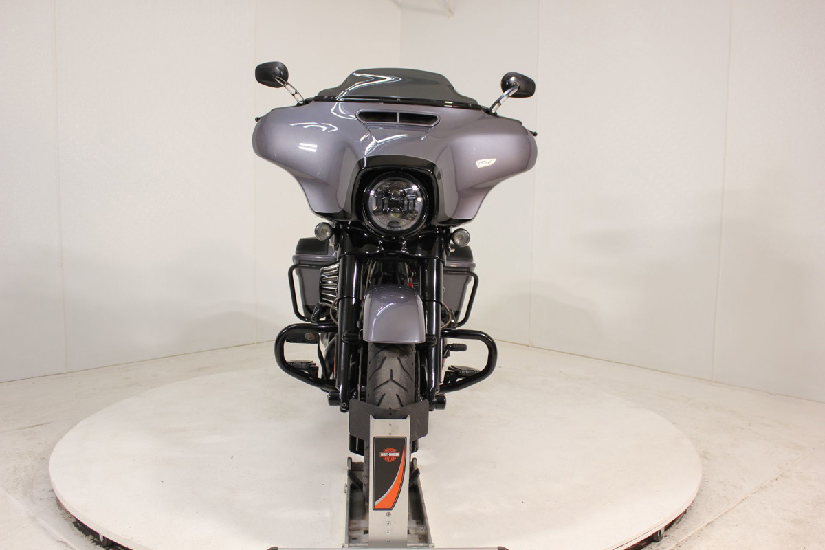CVO® Street Glide®