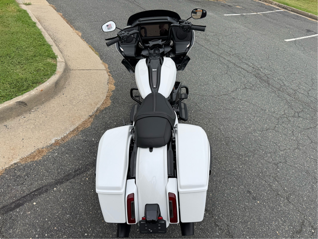 Road Glide®