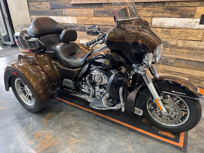 Tri Glide® Ultra Classic® 110th Anniversary