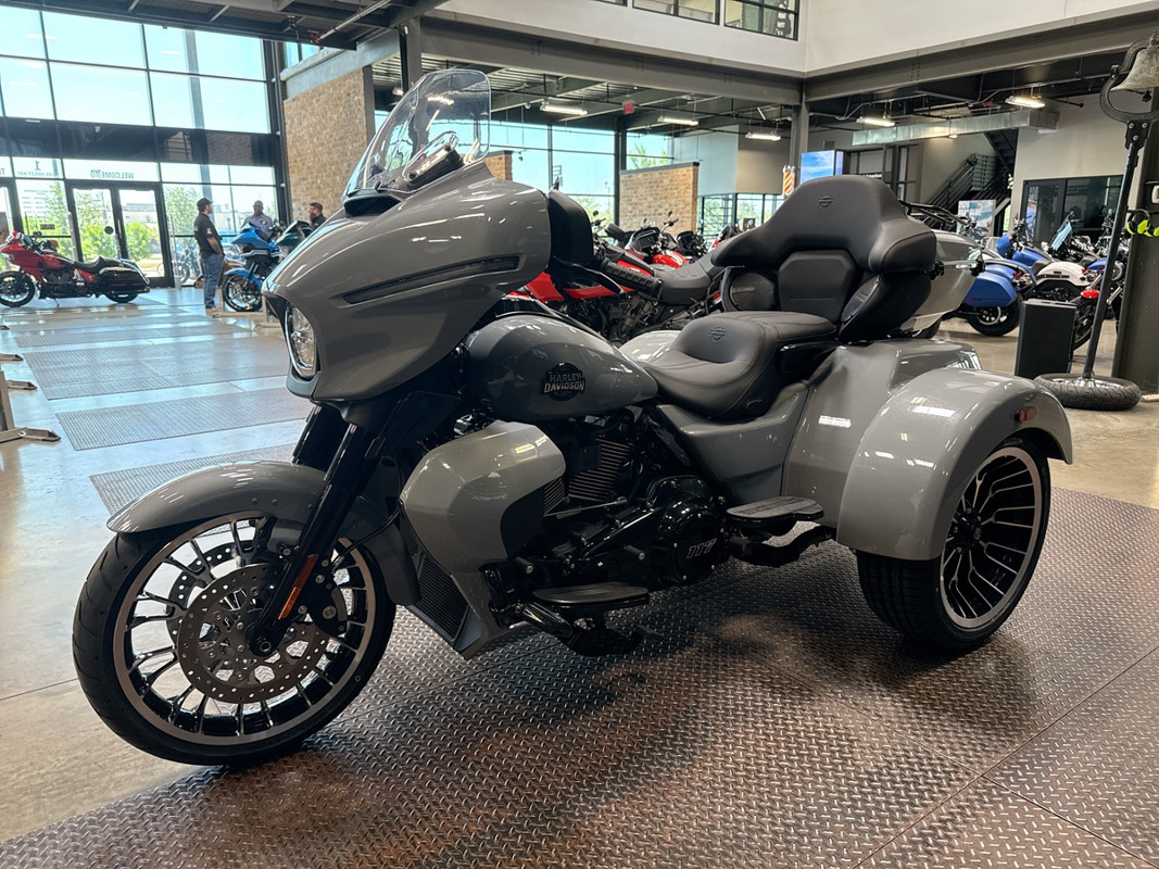 Street Glide® 3 Limited