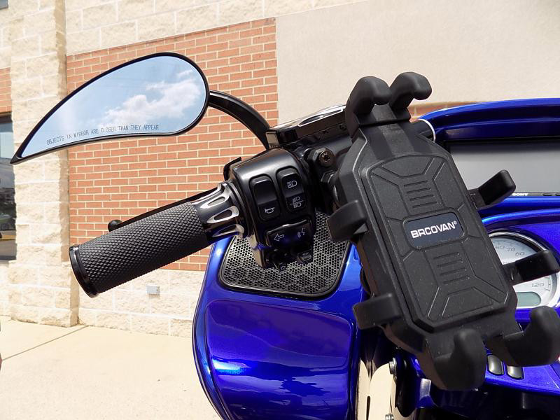 Road Glide®