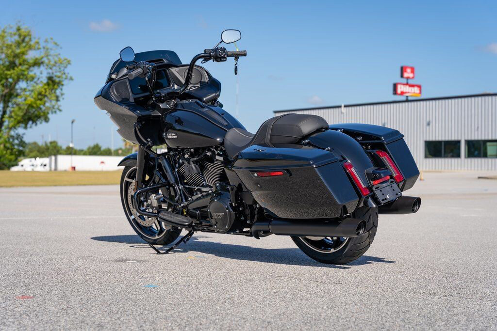 Road Glide®