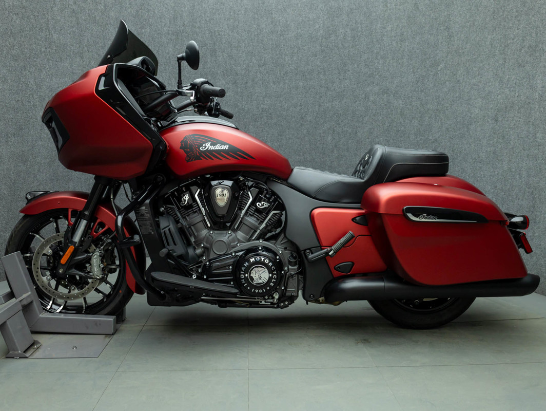 Challenger Dark Horse