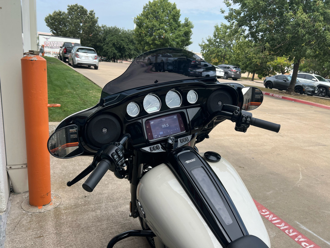 Street Glide® Special