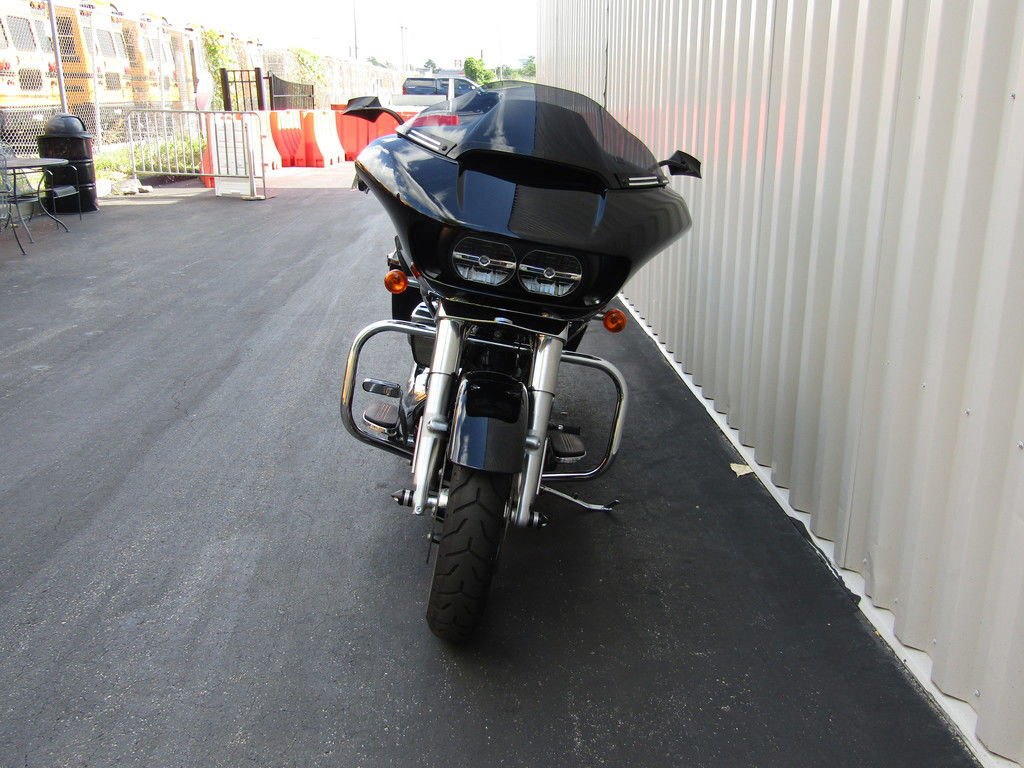 Road Glide®