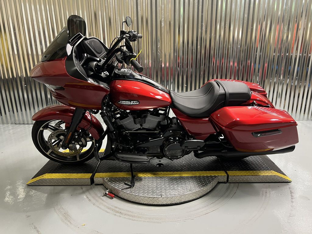 Road Glide®