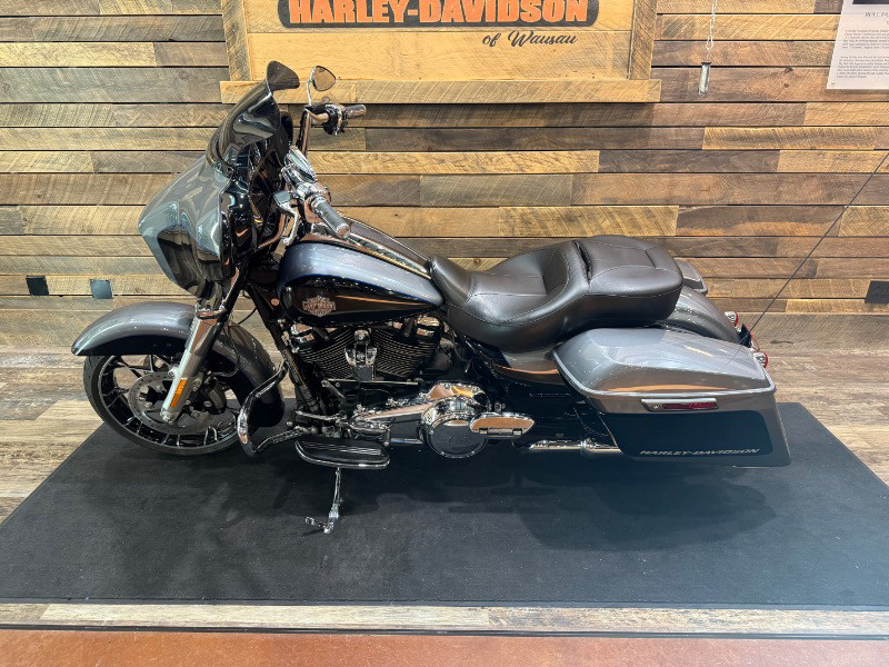 Street Glide® Special