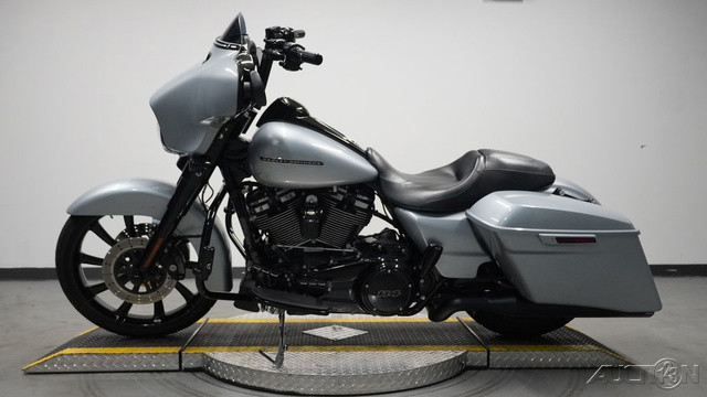 Street Glide® Special