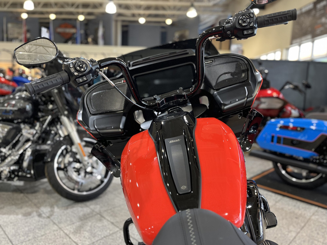 Road Glide®