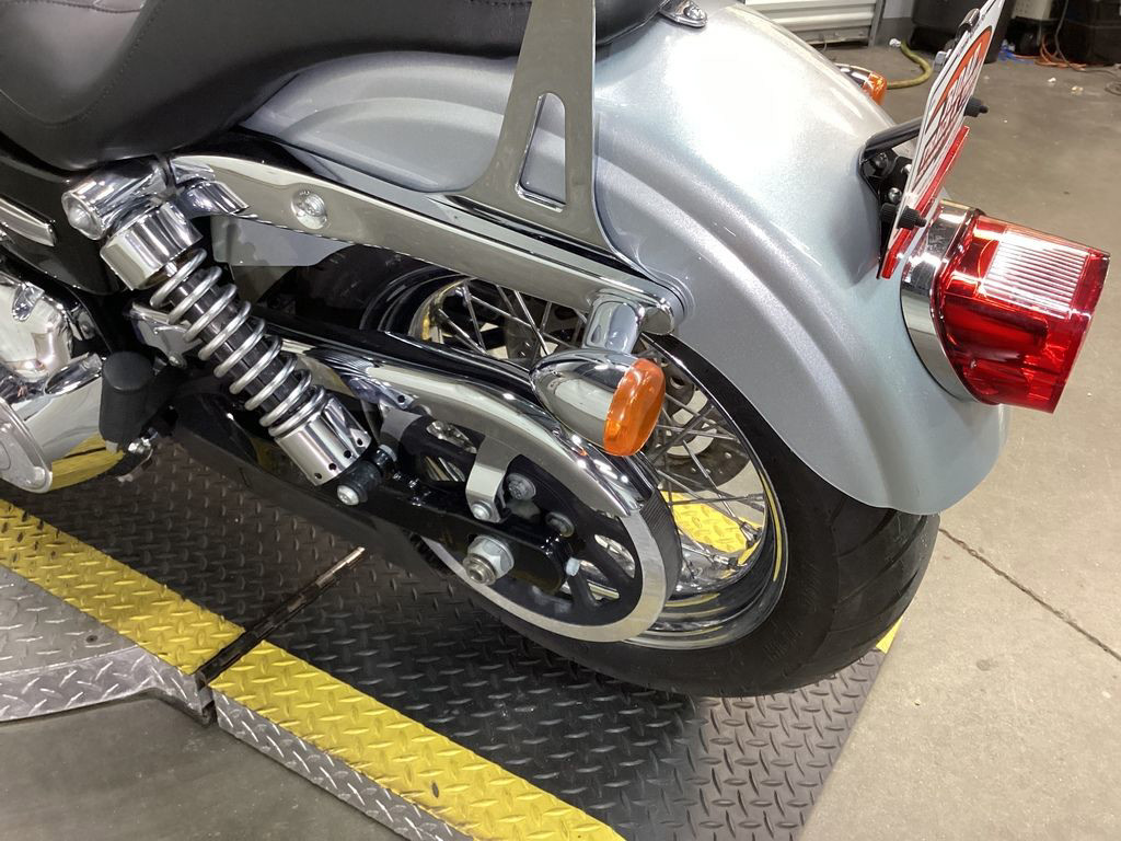 Dyna® Super Glide® Custom