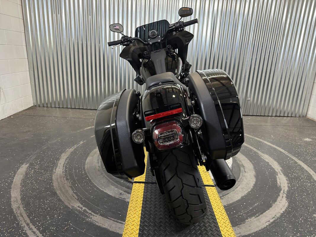 Low Rider® ST