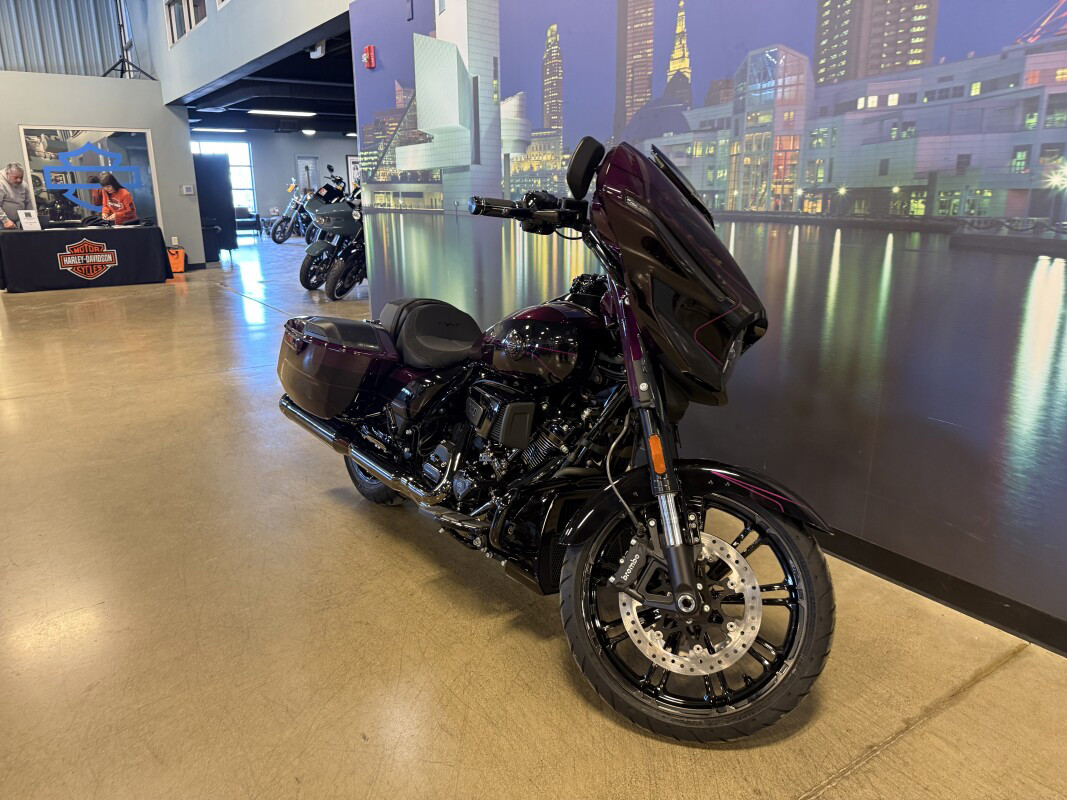CVO® Street Glide®